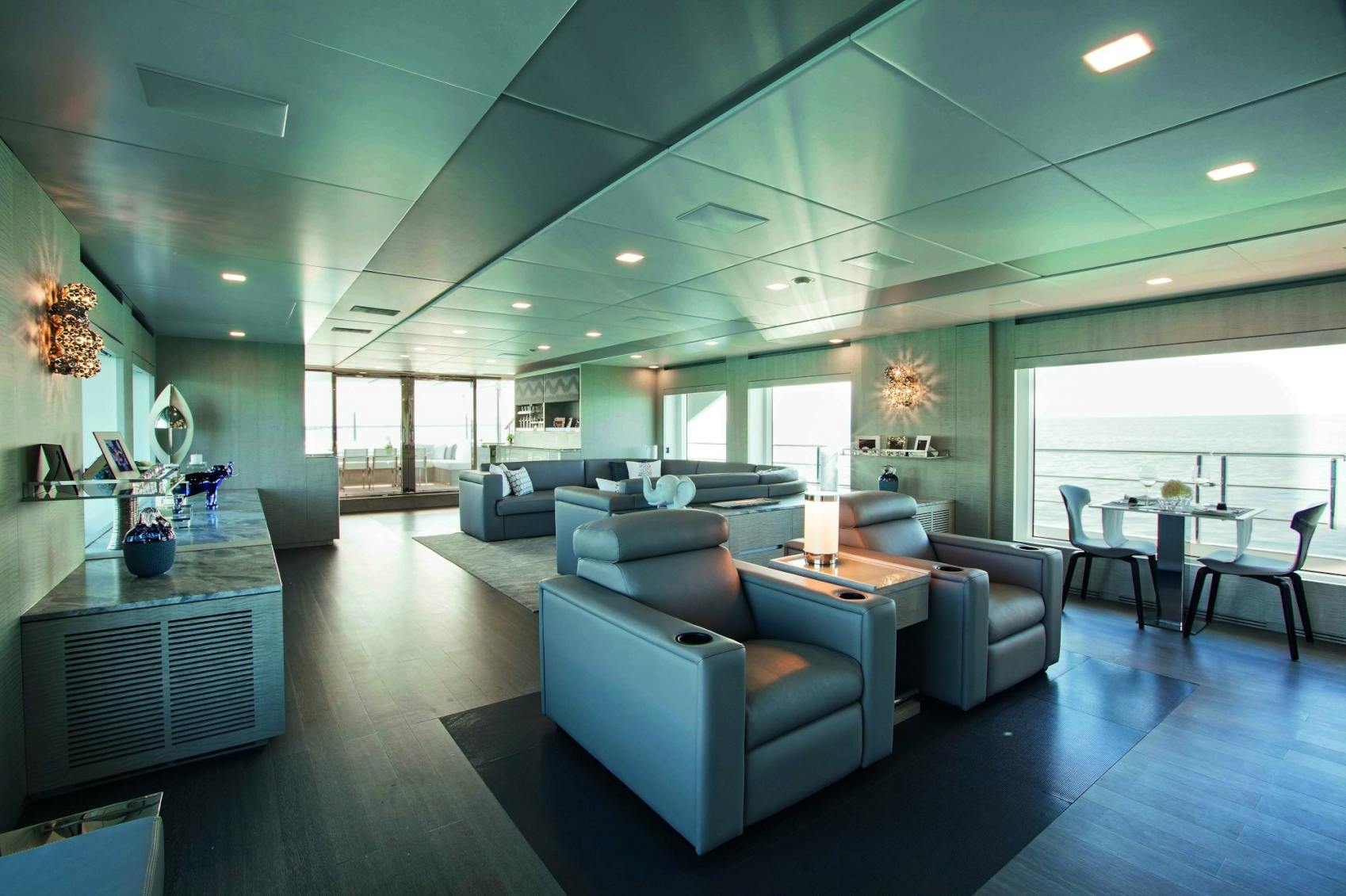 Features for 'H Private Luxury Yacht For charter